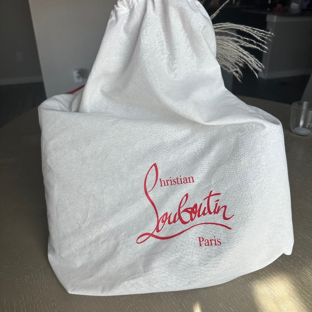 louboutin Cabata bag